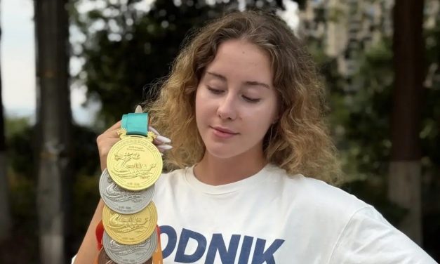 Полина Леонтьева — Чемпионка мира и двукратная обладательница Кубка мира по гребле на лодках «Дракон»